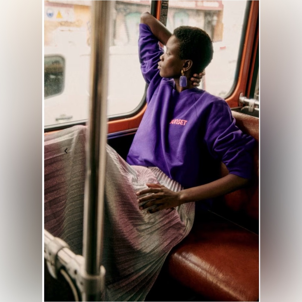 SUNSET SWEATSHIRT
Ultra Violet